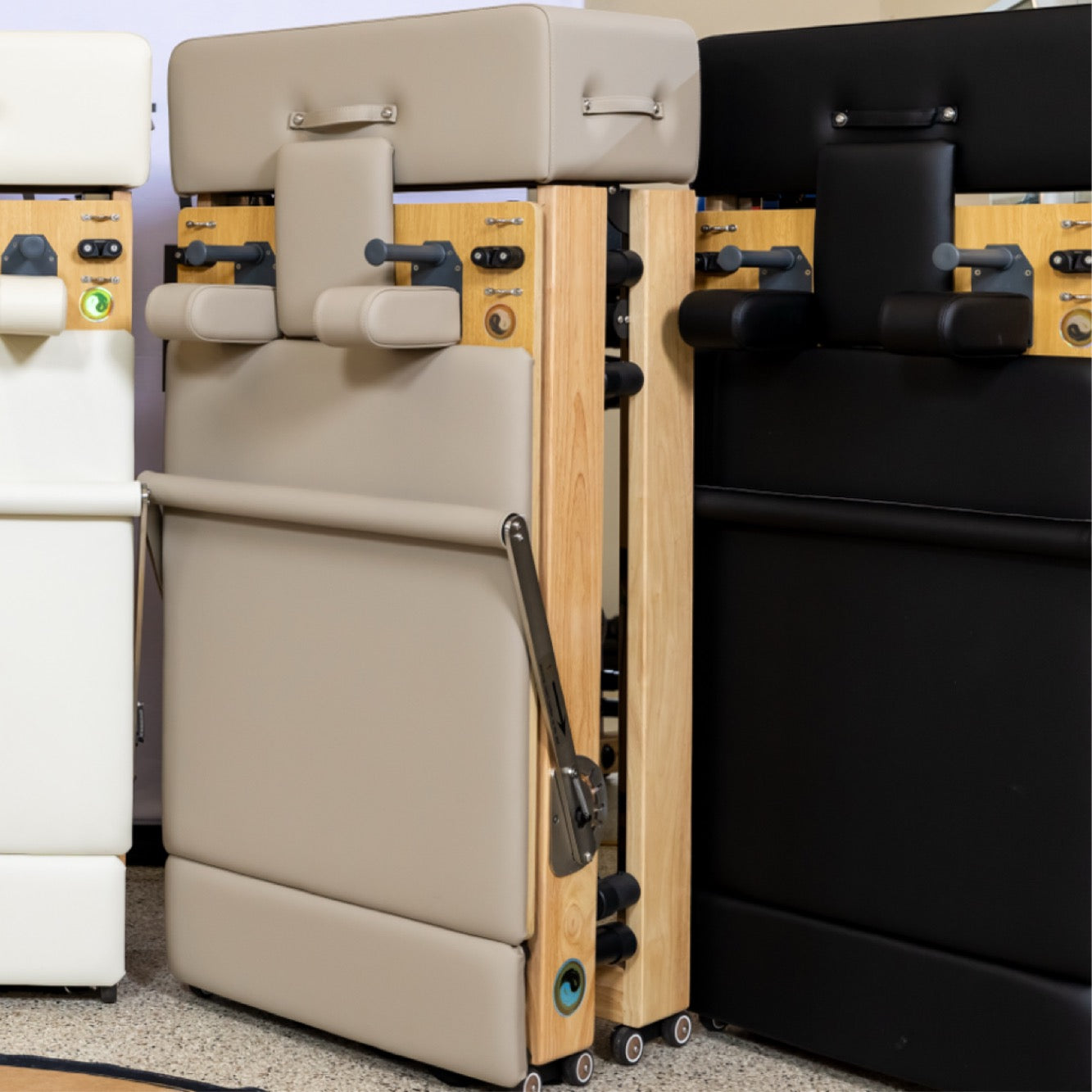 Zous Pro - Foldable Pilates Reformer - RE017 RE020